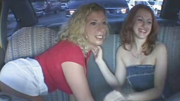 Sasha szekx filmek a CamWithHer -től megmutatja veszélyes íveit