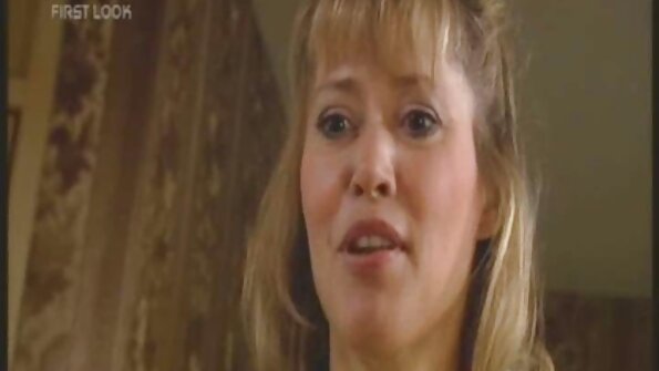 Kitty Katherine és Sadie Pop - ingyen sex videó Daughterly Displacement Pt. 2